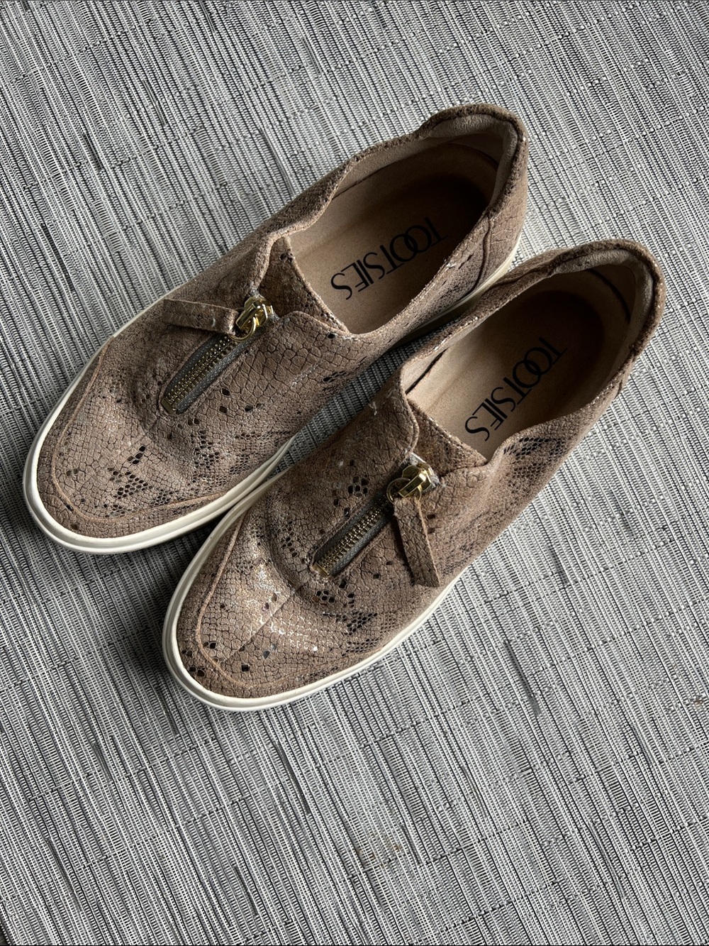 Metallic Snakeskin Slip-on Women’s Sneaker Size 7.5M